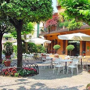 Hotel Don Abbondio ***